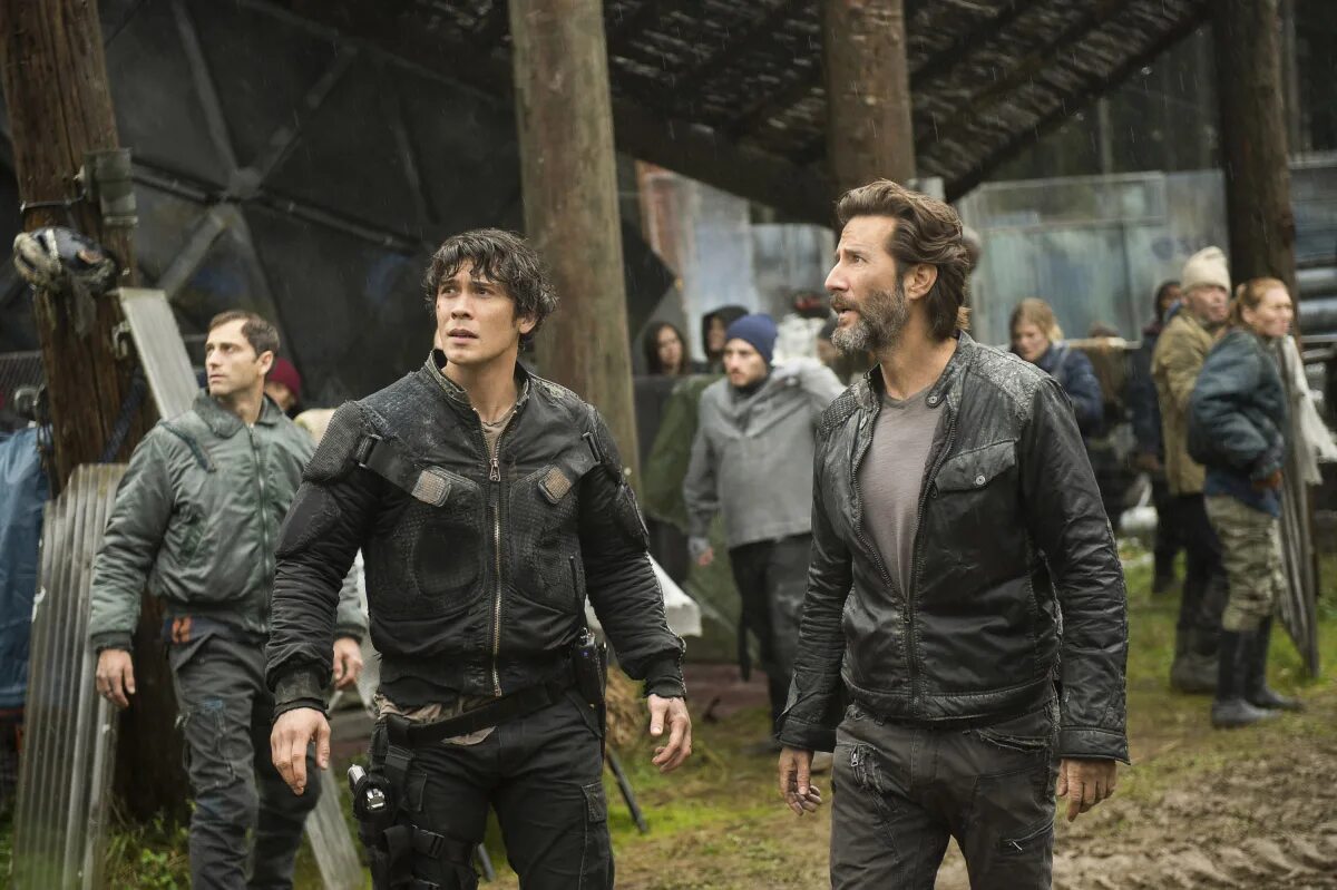 Сотня 4 9. Henry ian cusick сотня.