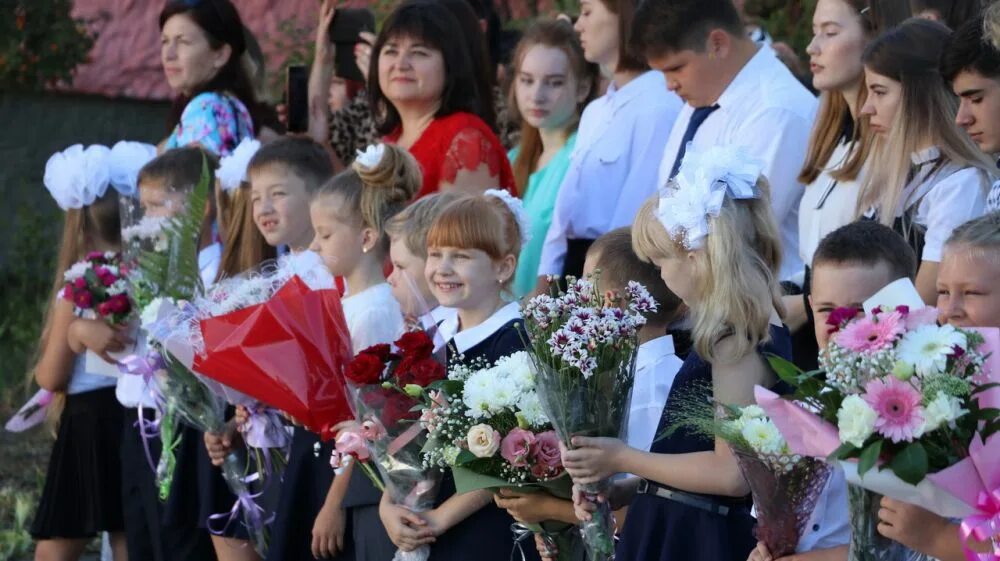 Электронный 2 школа феодосия. Школа 12 Феодосия. 14 Школа Феодосия. 17 Школа город Феодосия. Школа 10 Феодосия.