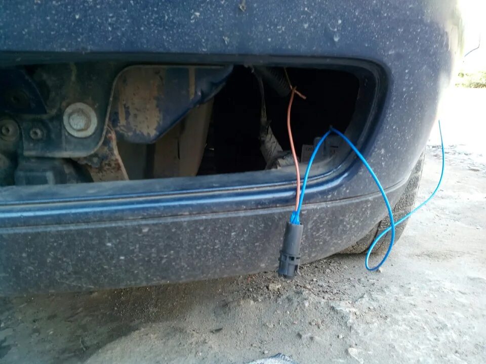 Датчик наружного воздуха ваз 2114. Датчик темп ваз 2114. Датчик наружного воздуха купер. Датчик температуры окружающего воздуха 2114. Неправильно показывает датчик температуры окружающей среды.