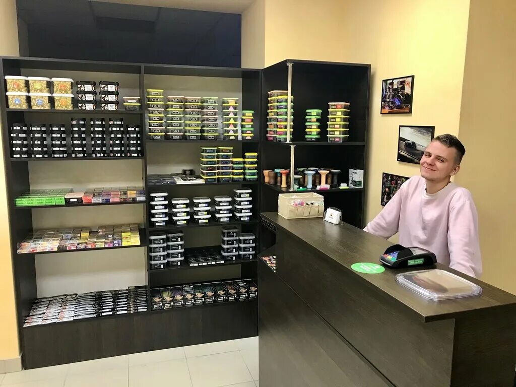 Логотип табачного магазина. Табачный магазин рязань. Табачные островки в тц. Табачная лавка рязань. Табачный отдел.