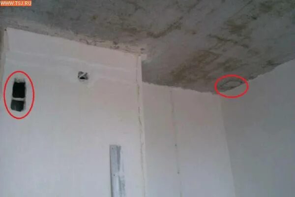 Вытяжка дует в обратную сторону в квартире. Дует из вентиляции. дует из вытяжки на кухне в квартире. дует из вытяжки в ванной.
