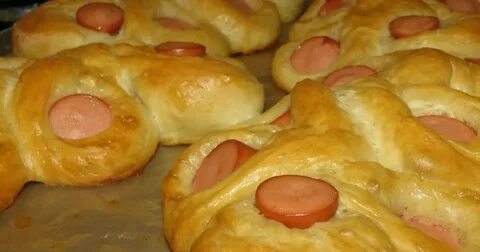 Сосиски в тесте в микроволновке
