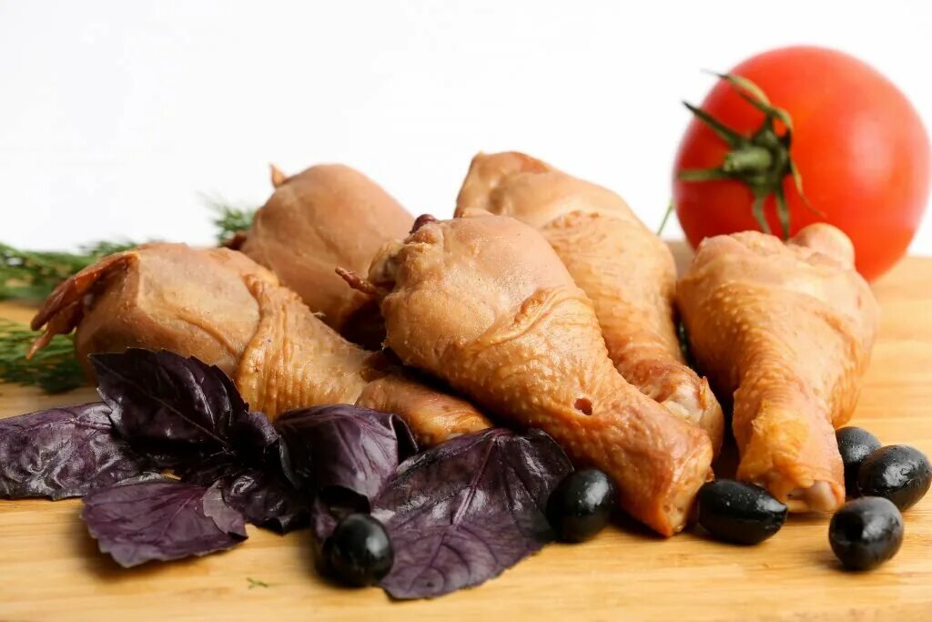 окорок копченый межениновская птицефабрика. голень копченая. голень куриная копченая. голень копченая. копченые голени.