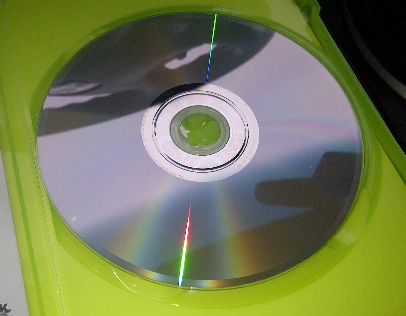 Поверхность диска. Круг на диске Xbox. Царапины на диске от Xbox 360. Круговая царапина на диске Xbox 360.