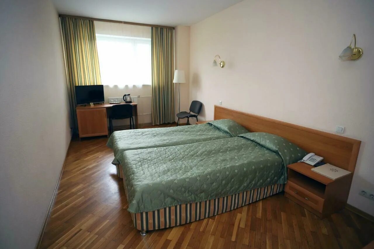 Гостиница луч москва фото. Отель луч москва. 1 владимирская гостиница луч. Гостиница луч тюмень. Отель с лучиками.