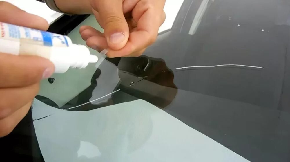 Убрать трещину на стекле автомобиля