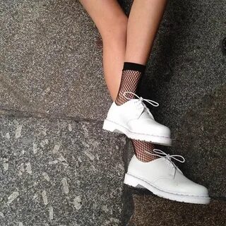 Mono white