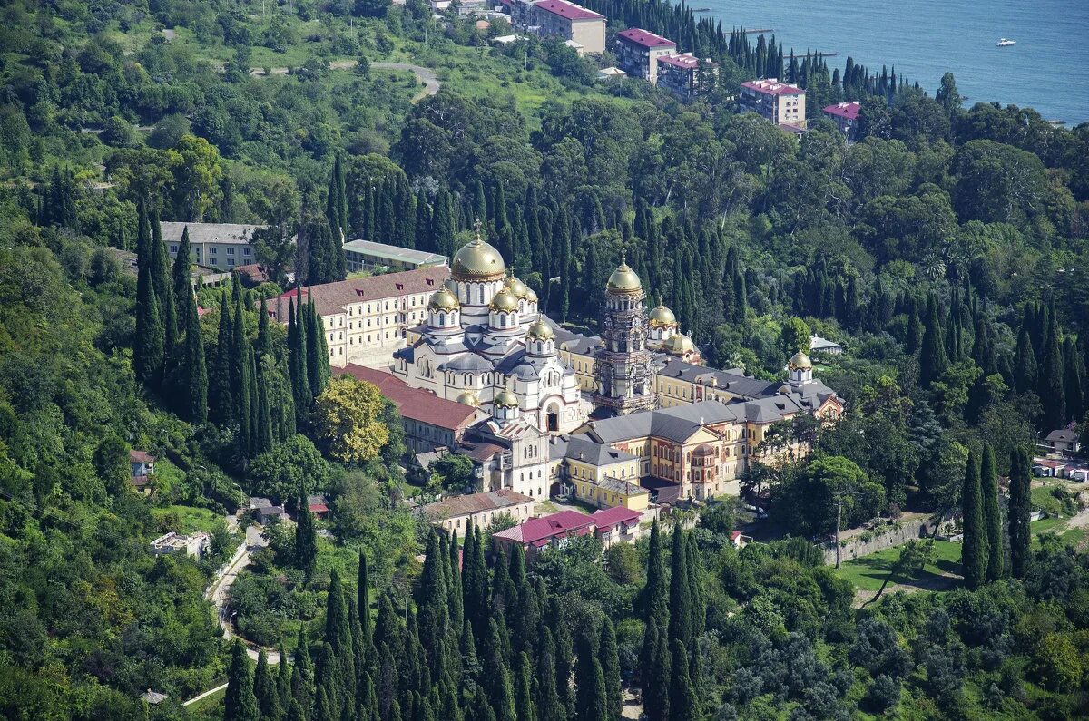 анакопийская крепость абхазия. гора новый афон. иверская гора новый афон. гора новый афон. гора новый афон.