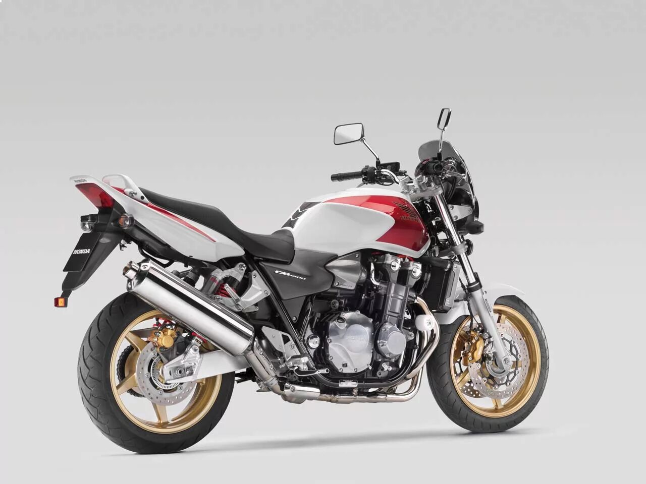 Хонда ст 1300 пан европа. Honda st1300 без кофров. Fjr 1300 2018. Хонда ст 1300 пан европа. Трата калорий.
