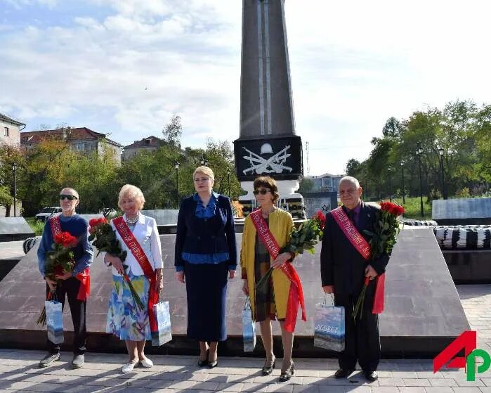 Город Асбест Свердловская область. Почетные жители города Асбест. Обелиск город Асбест. Памятник королеву Асбест.