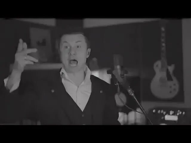 Radio tapok radio rammstein. Радио тапок я жду. Русский тапок рамштайн. Русский тапок рамштайн. Rammstein radio tapok радио.