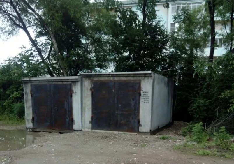 Незаконно установлен гараж. Незаконно установлен гараж
