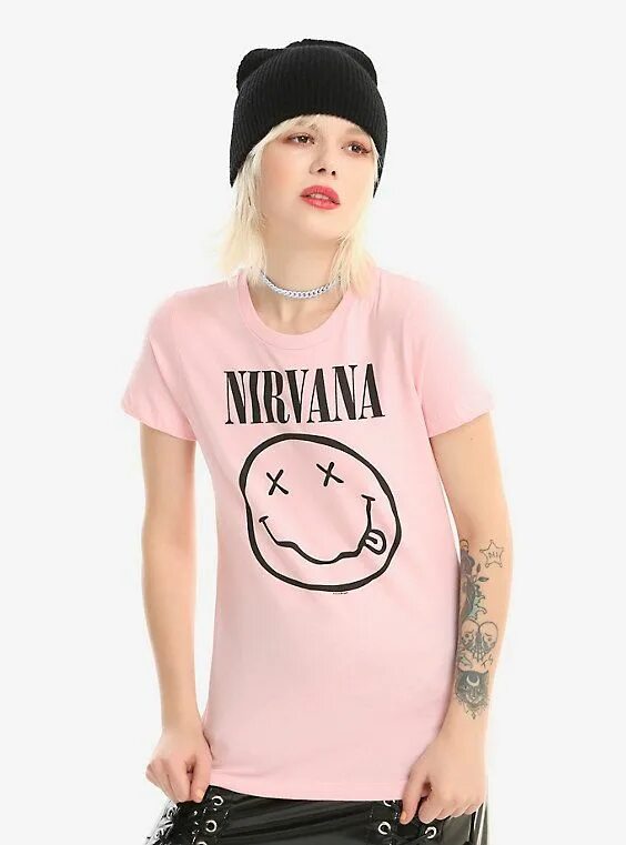 Девушка нирвана. Футболка нирвана оверсайз. футболка нирвана розовая. nirvana girl. девушка в нирване.