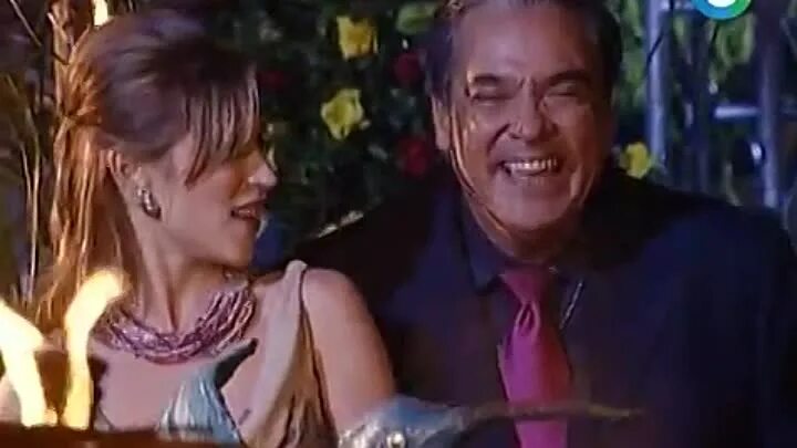 Серия. Клон сериал 227 серия. Клон сериал лео. Папа индийский фильм. Клон.