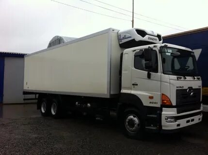 Hino 700