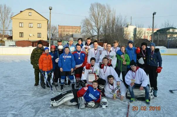 Школа 16 балашов. Каразюкская школа Нововаршавского района по хоккею. Хоккей в городе Балашове. Олимп Балашов хоккей. 16 Школа Балашов.