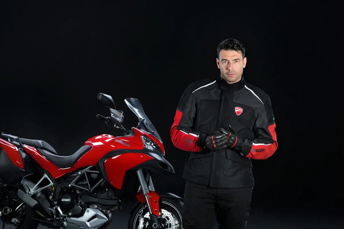 Fabio 200 мотоцикл. Экипировка Дукати мото. Ducati Multistrada 2014. Dainese d Air Ducati.