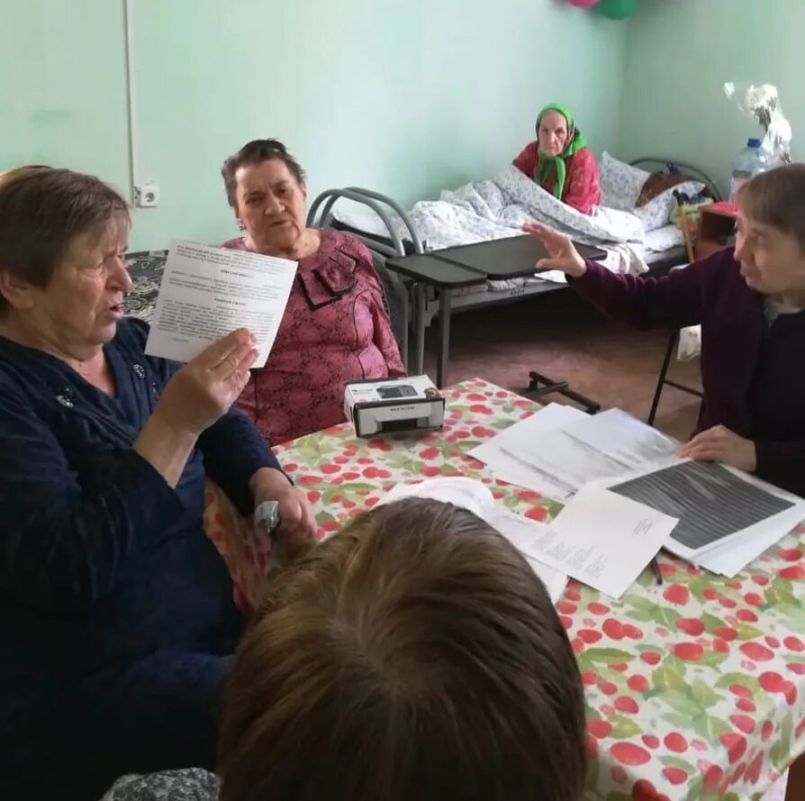 Детский дом инвалидов. Темниковский дом интернат. Дербышкинский детский дом интернат. Дети инвалиды в детском доме. Детский дом интернат для детей инвалидов.