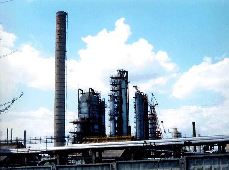 ярославский нпз менделеева. нефтехимия в поволжье. гим промышленность поволжья. топливно энергетический комплекс поволжья. химическая промышленность поволжского района.