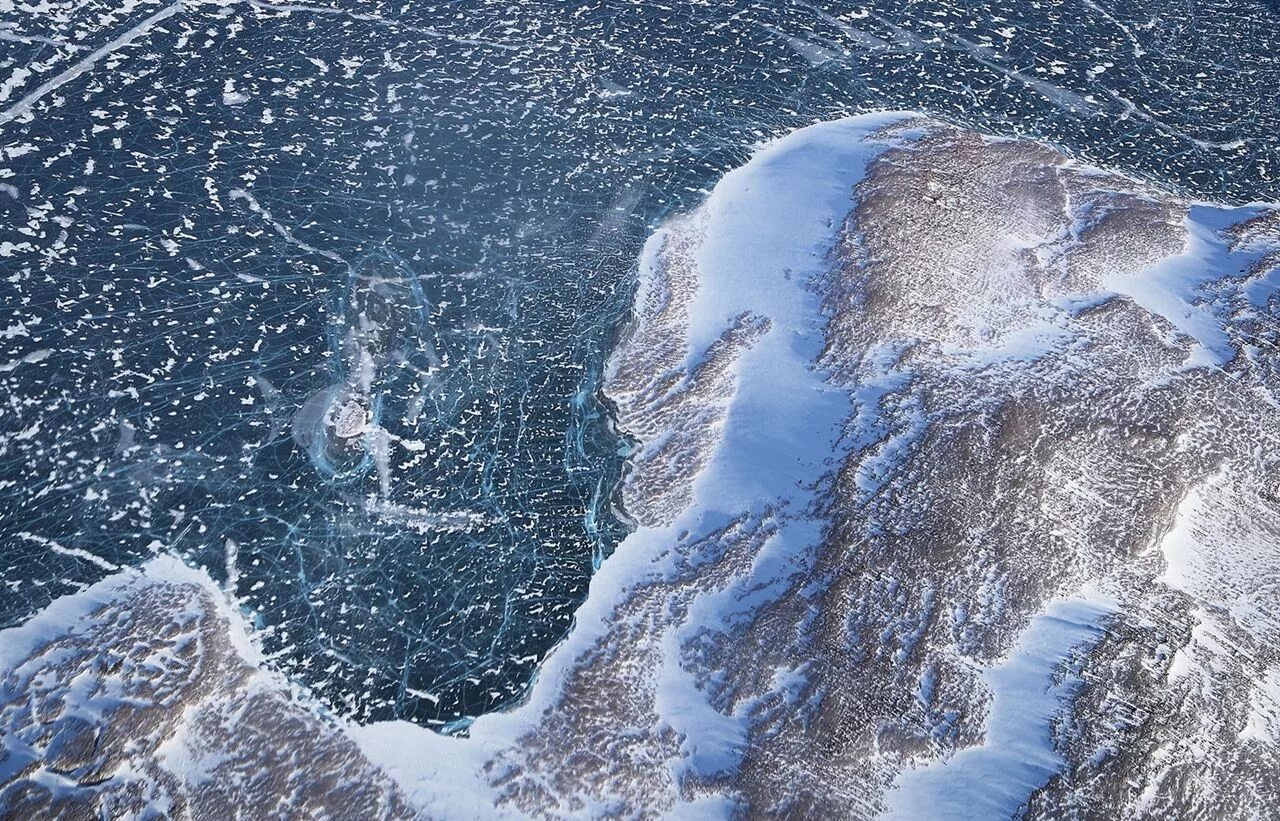 Растает весь океан. Арктика Северный Ледовитый океан. Северный Ледовитый океан и Антарктида. Северный Ледовитый океан со спутника. Ледяной Покров Баренцева моря.