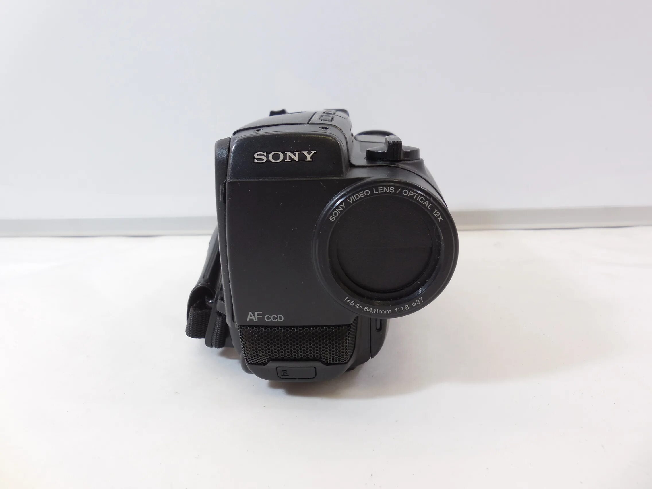 Видеокамера sony handycam ccd tr440e. Видеокамера sony ccd tr490e. Кассетная видеокамера sony handycam. Видеокамера sony handycam ccd tr440e. Sony handycam ccd-tr440e.