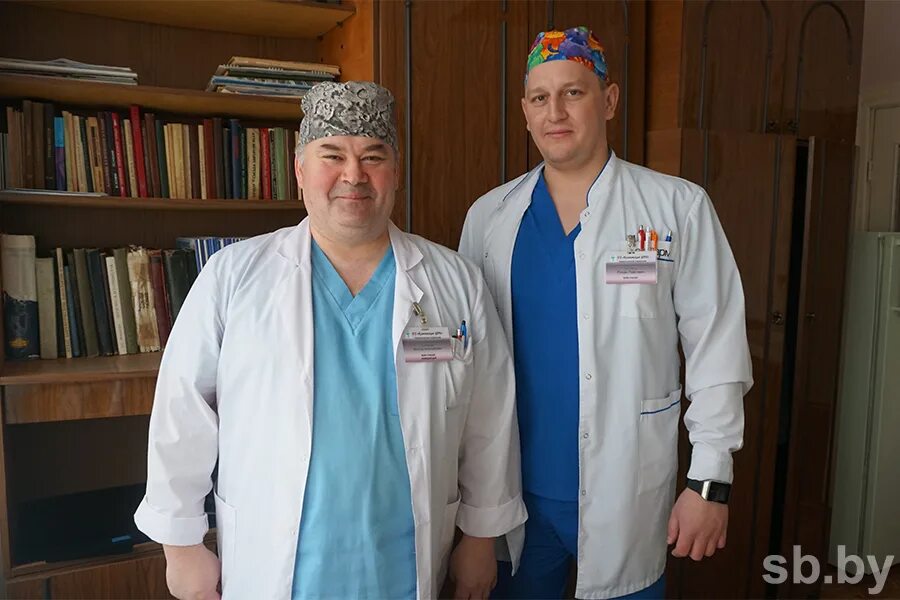 Зав 2 хирургическим отделением. Заведующий отделения хирургии. заведующий хирургическим отделением. районная больница хирург. заведующий хирургическим отделением црб.