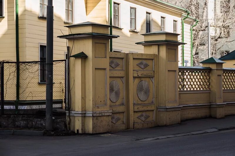 Добрынинский переулок 9. Добрынинский переулок 9