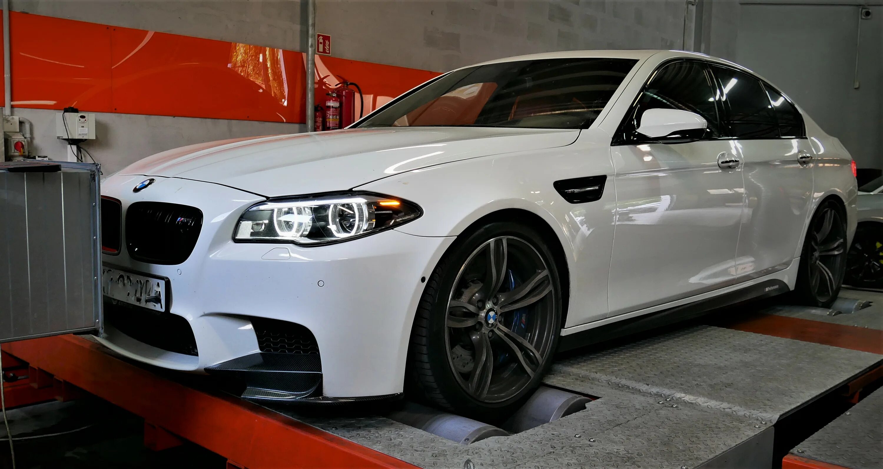 BMW m5 f10 Stage 2. BMW 535i f10. M5 f10 Stage 2. Спецэдишен БМВ ф10 535.