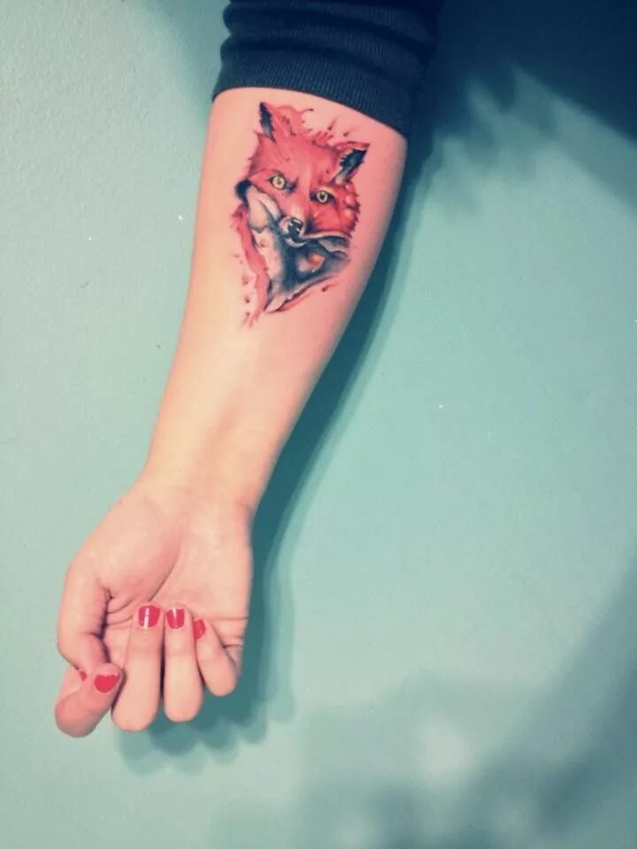 тату лиса. тату лиса для девушек. тату лиса на запястье. тату лиса на запястье. тату лисенок.