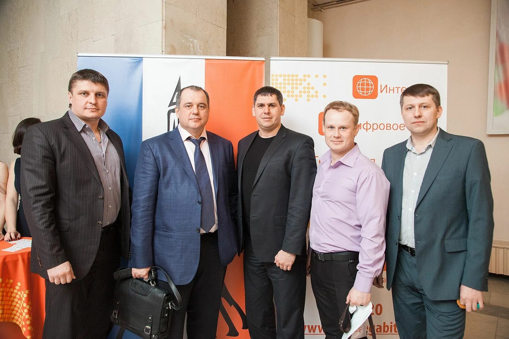 Альянс смоленск. Альянс форест. Мангал из авто. Пк альянс ламели чехов. Стим альянс.