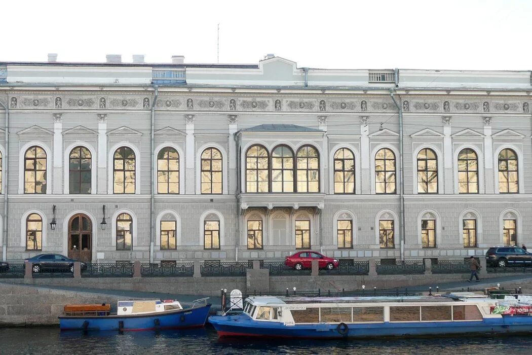 Музей фаберже в шуваловском дворце. Шуваловский дворец фаберже. Набережная реки фонтанки, 21 шуваловский дворец. Музей фаберже дворец шуваловых-нарышкиных. Особняк шувалова в санкт-петербурге на фонтанке.