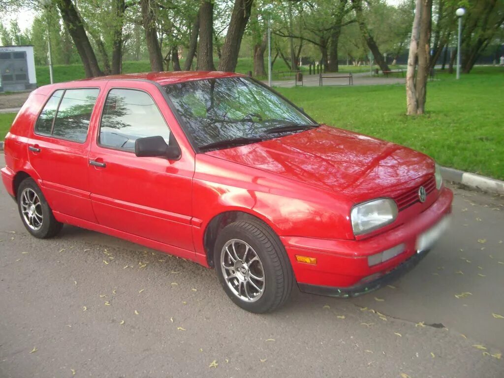 Фольксваген гольф 3 1996. Фольксваген гольф 1993. Volkswagen golf 3 красный. Golf 3 1996. Гольф 3 1994 года.