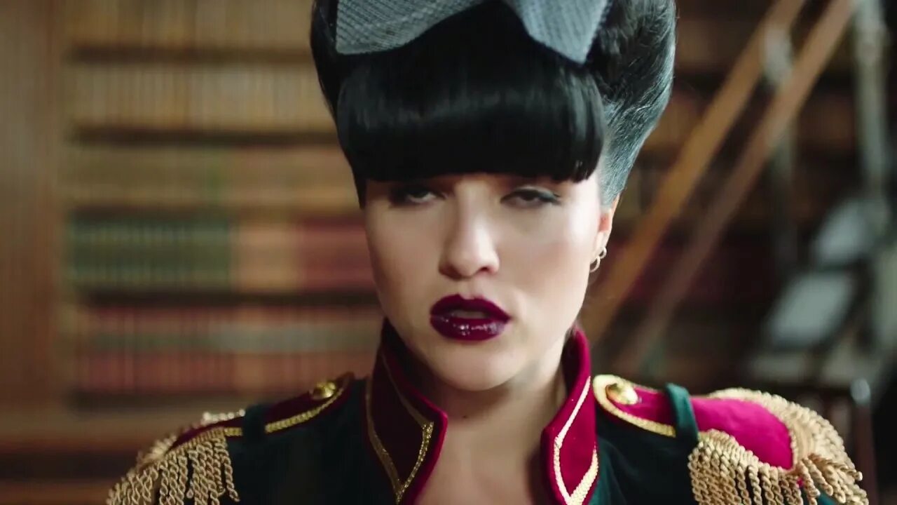 So i party like. Робби уильямс party like. робби вильямс пати лайк а рашн. party like a russian. robbie williams клипы.