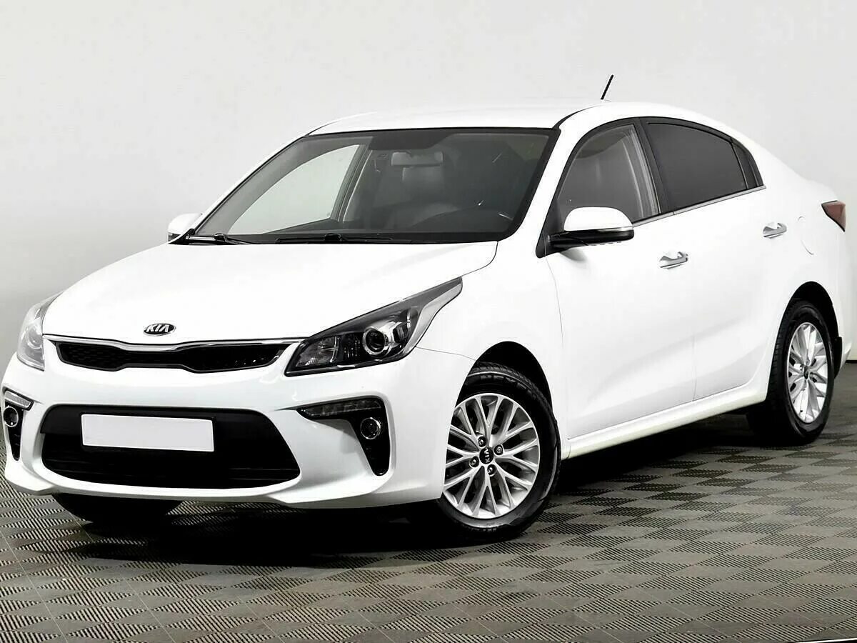 Купить киа рио 4 поколения. Кия Рио 2018. Kia Rio 2018 белый. Kia Rio IV 2018. Киа Рио 2018 белая.