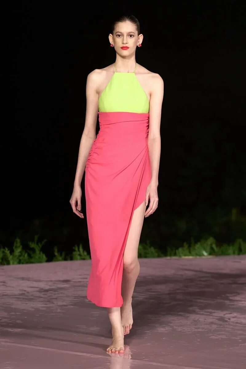 Resort 2025. Показ мод 2025. carolina herrera resort 2025 models. carolina herrera 2012 collection.