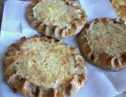 Шаньги из ржаной муки с картошкой