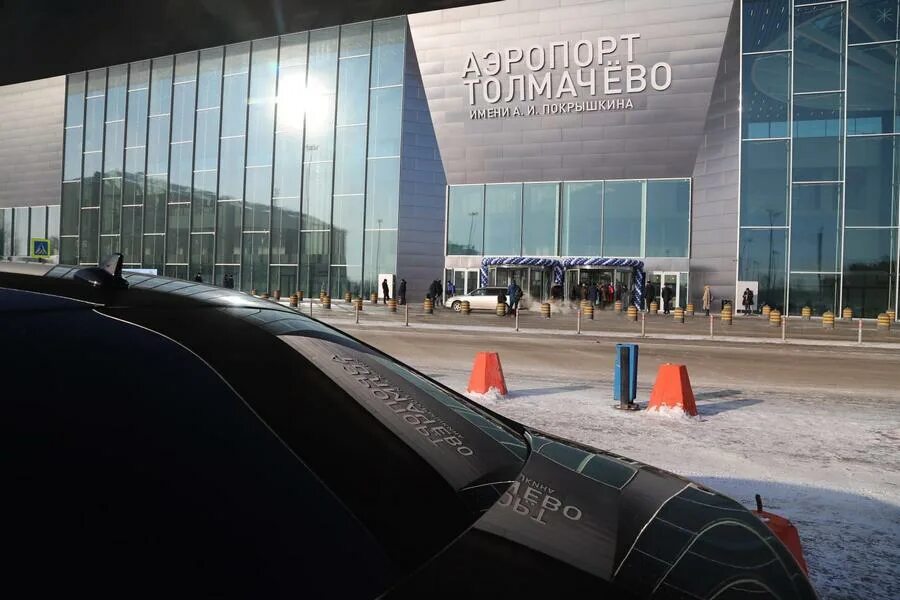 Аэропорт новосибирск 2024. Аэропорт Толмачево новый терминал. Новый аэропорт в Новосибирске. Новый аэропорт в Новосибирске 2023. Новый терминал Толмачево Новосибирск.