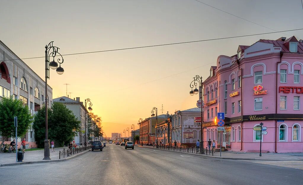 Картинку улица ленина. Улица Республики Тюмень. Тюмень Центральная улица. Главная улица Тюмень улица Республики. Тюмень ул Ленина Республики.