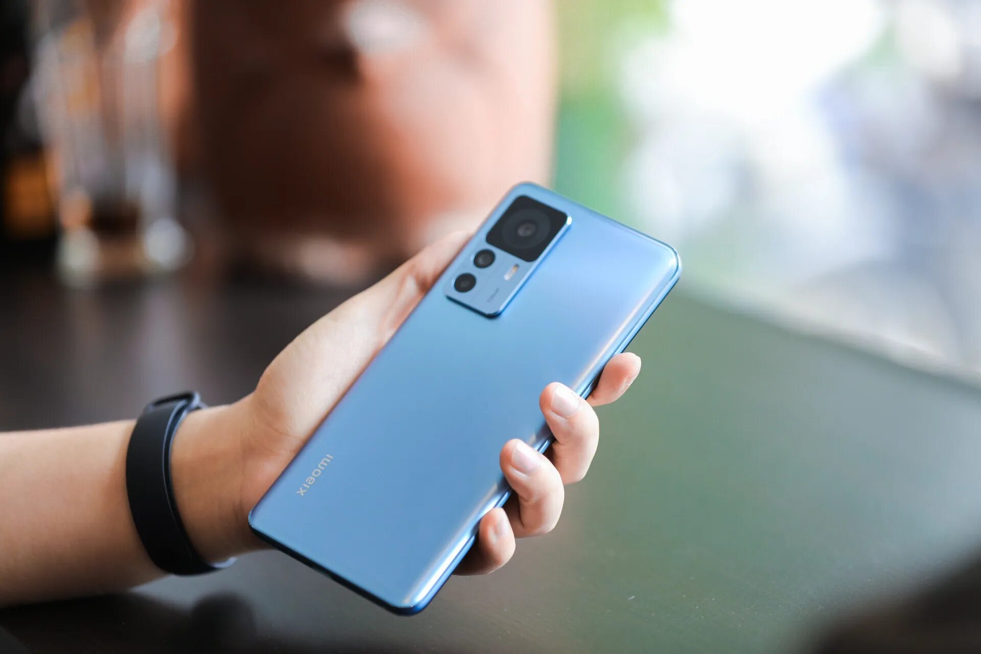 Куча постеров базового Xiaomi 13 и теперь уже официальная дата анонса