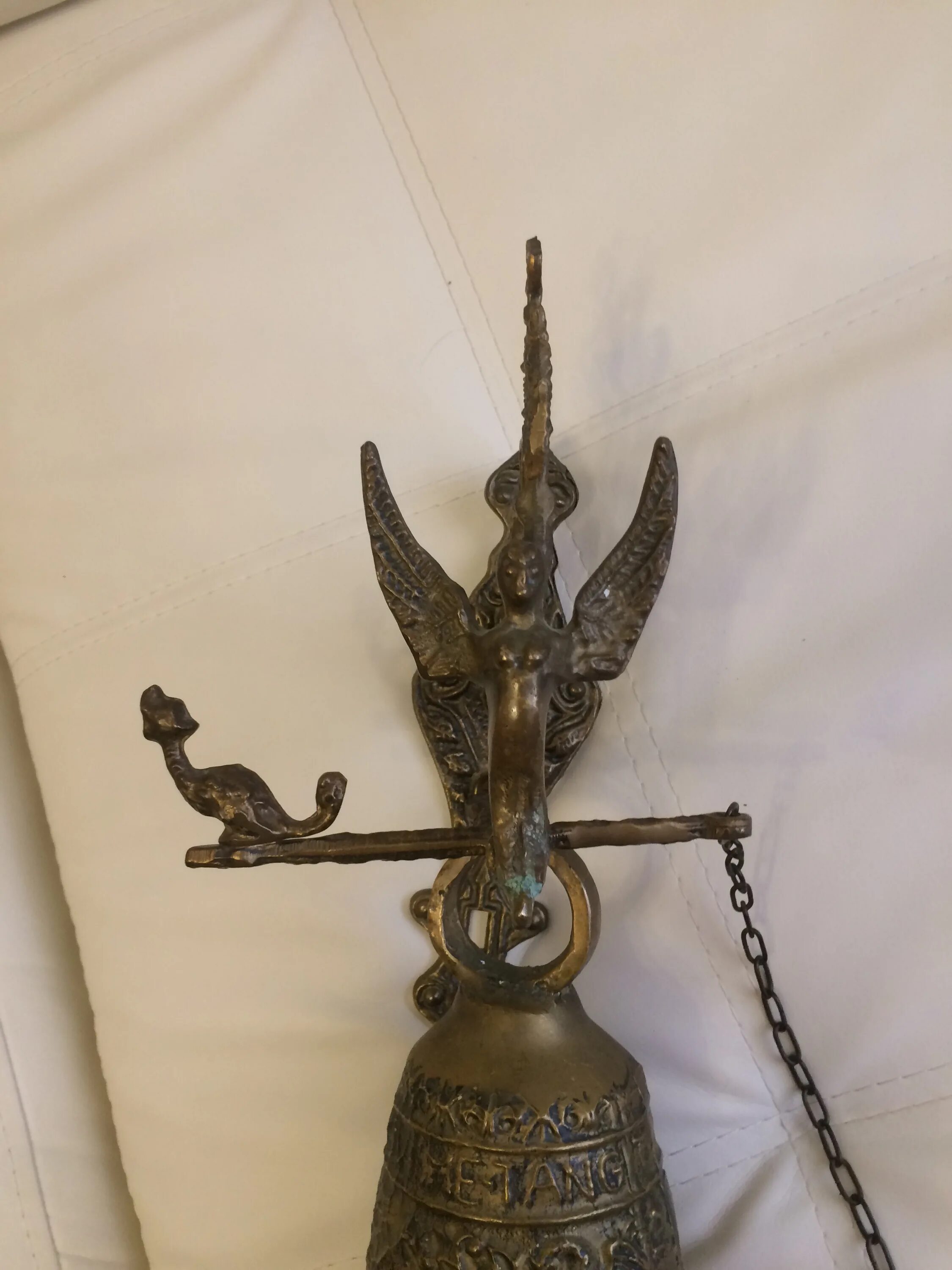 Рында оруженосец. Корабельная рында 1812. Рында Пегас stilars m146541. Рында Шехтель. Рында в интерьере.