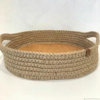 Корзина с круглым деревянным дном