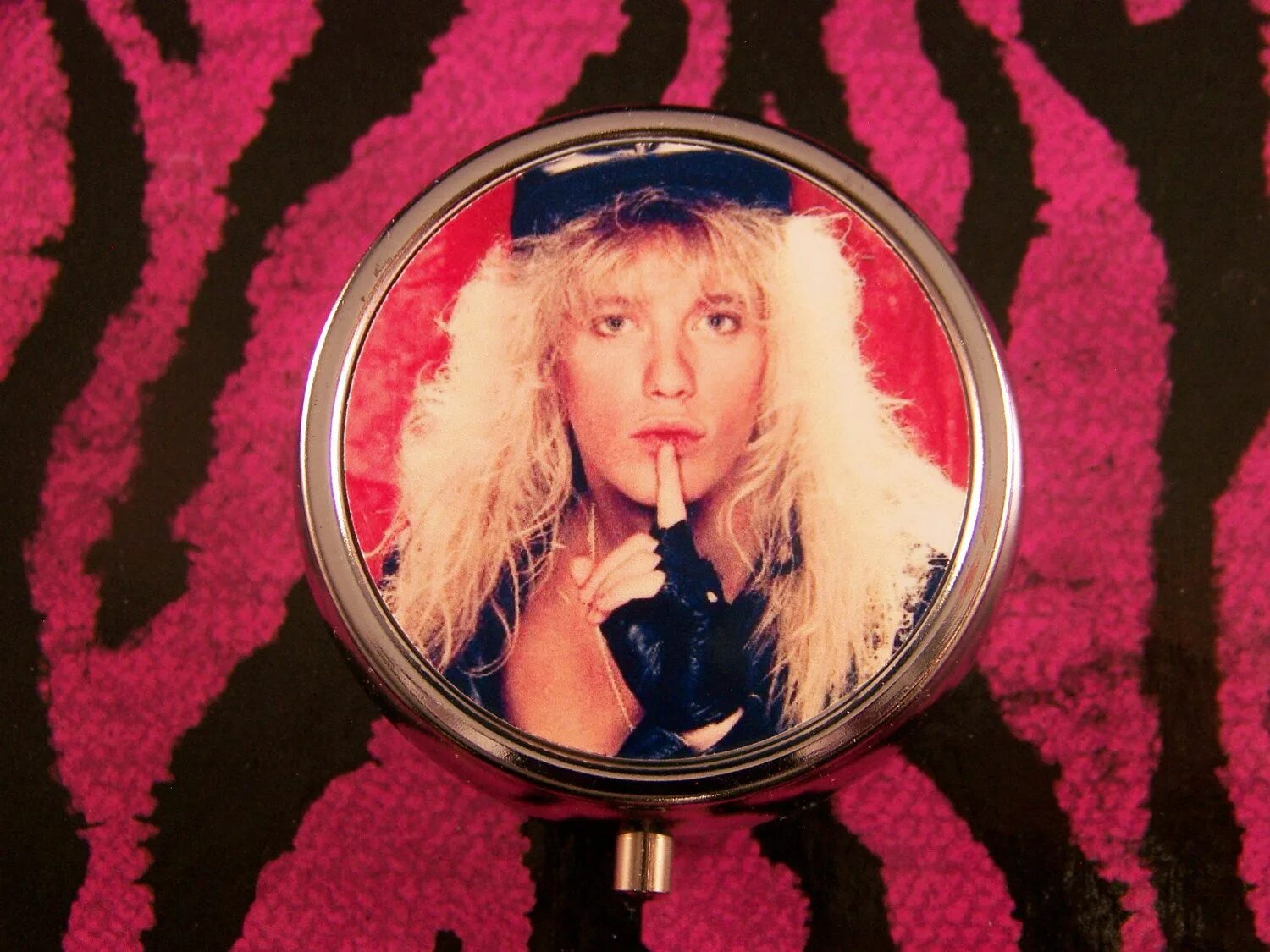Warrant cherry. Warrant cherry pie 1990. warrant cherry pie актриса. warrant cherry pie обложка. дженни лэйн warrant.