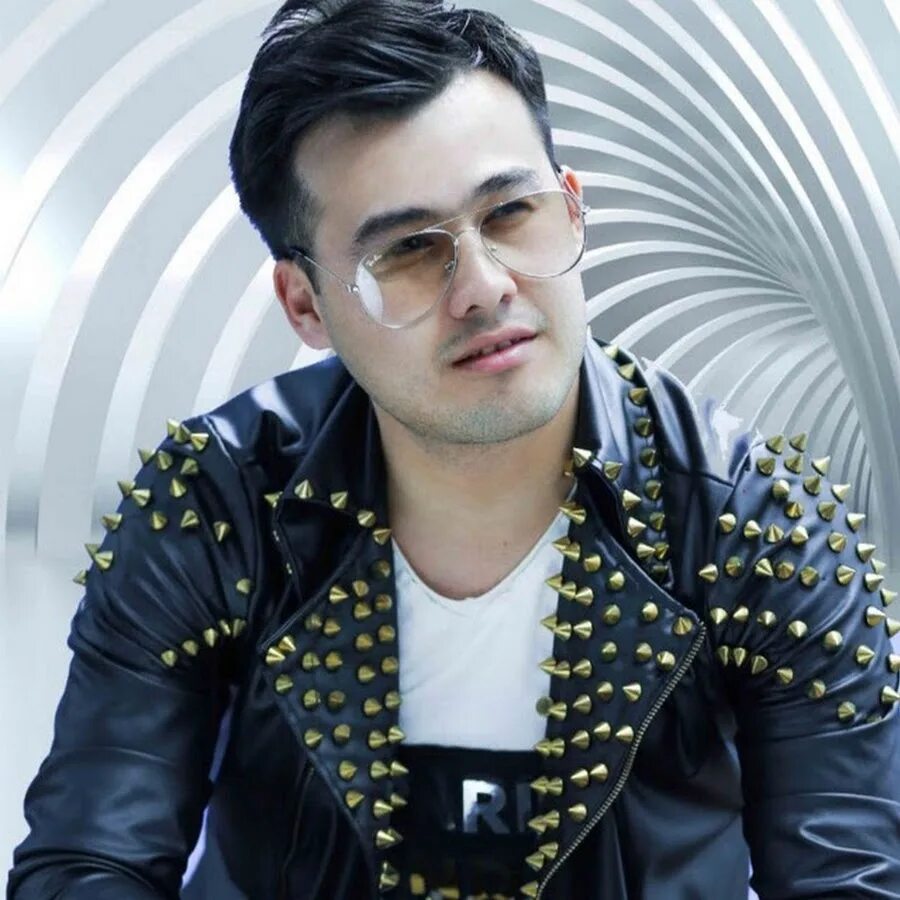 Hayrana alisher bayniyazov. Hayrona alisher bayniyazov hayrana. Севинч исмаилова алишер байниязов хайрана. Байниязов алишер. Hayrana alisher bayniyazov.