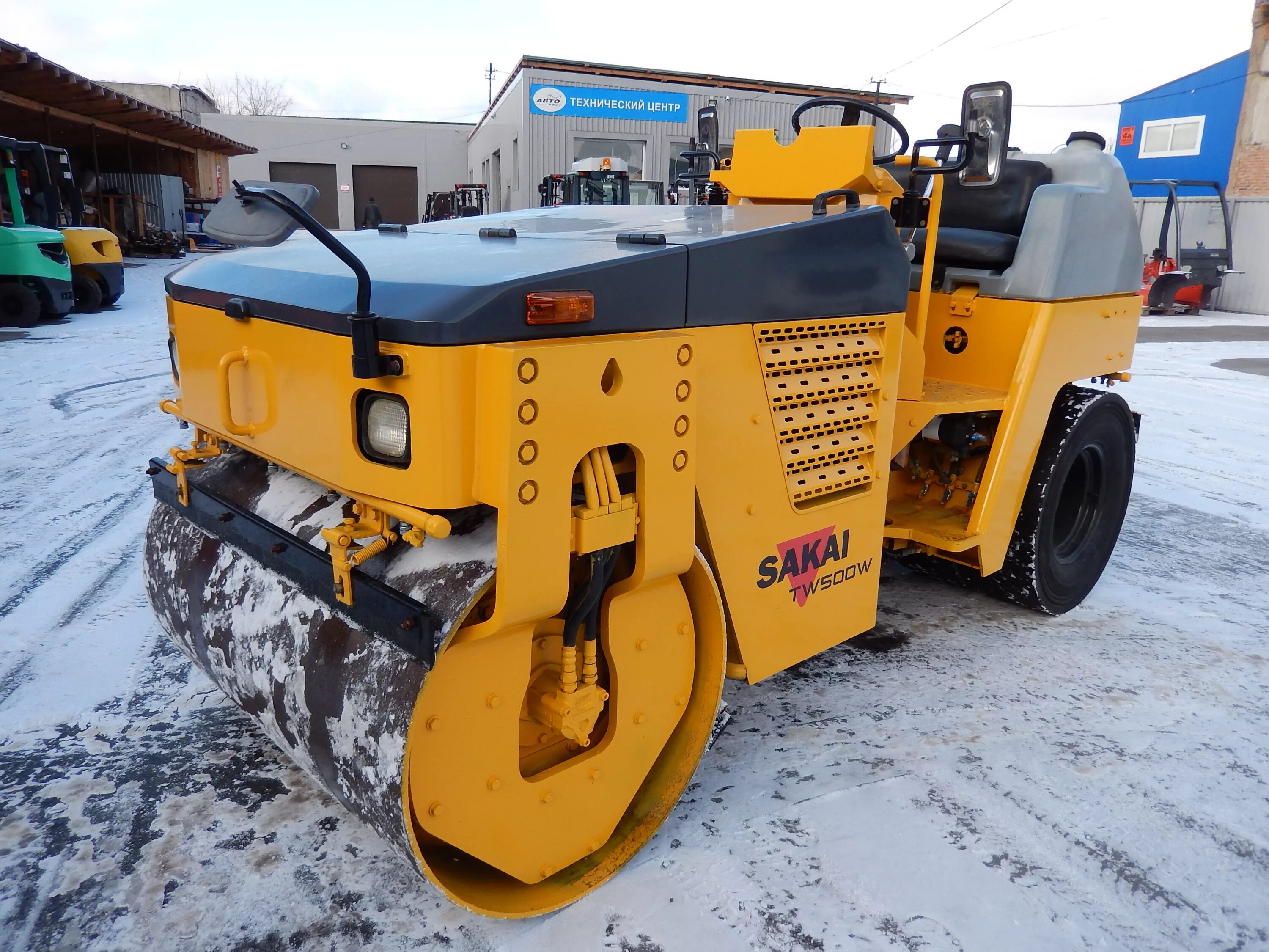 Авито куплю каток бу. Каток Komatsu jv100wa. Sakai tw500. Каток грунтовый Коматсу jv100 WA. Грунтовый каток Комацу.