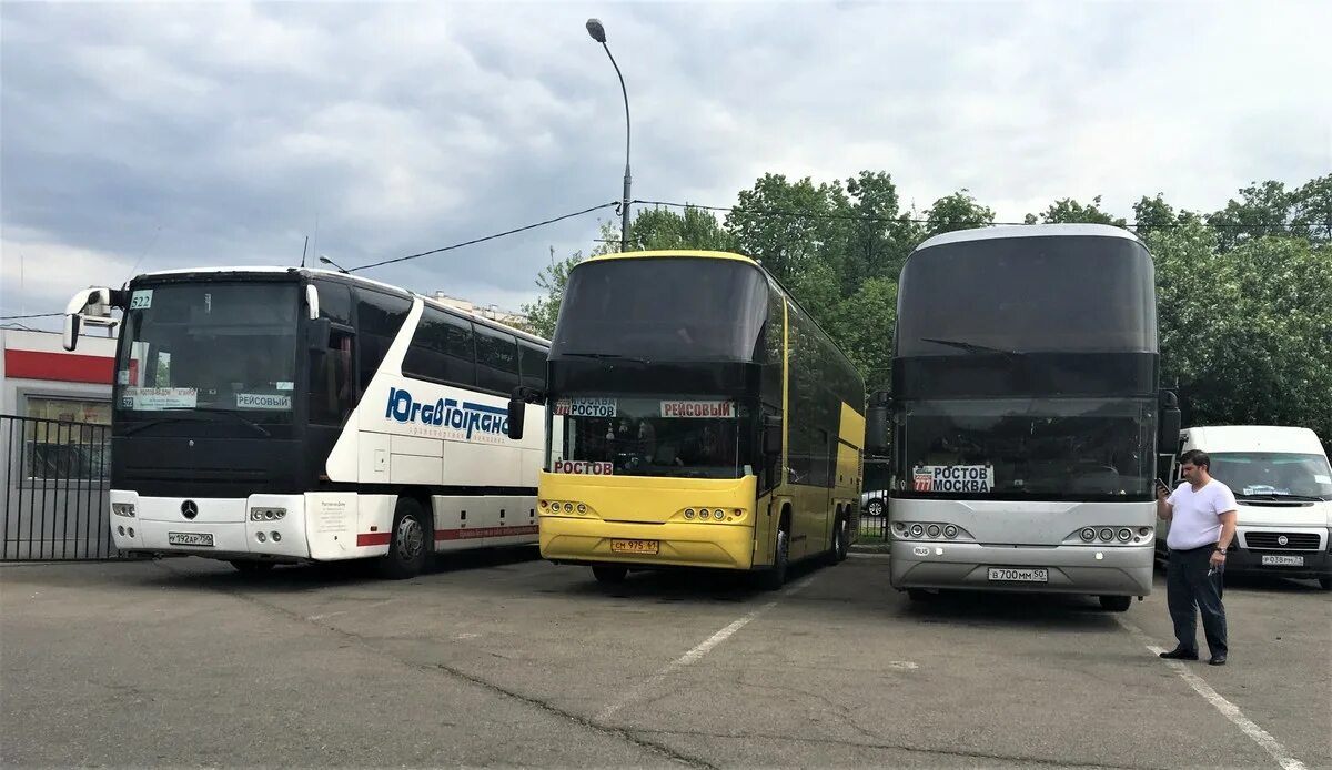 Автобус Москва. Автобусы с автовокзала в Москве. Автобус Москва Краснодар. Автобус Белгород. Автовокзал саларьево междугородных автобусов