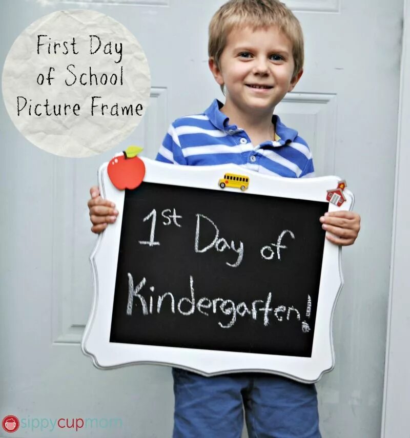First day school. Рамка the first Day of School. First Day of School photo frame. First School Day Crafts. First Day in School.