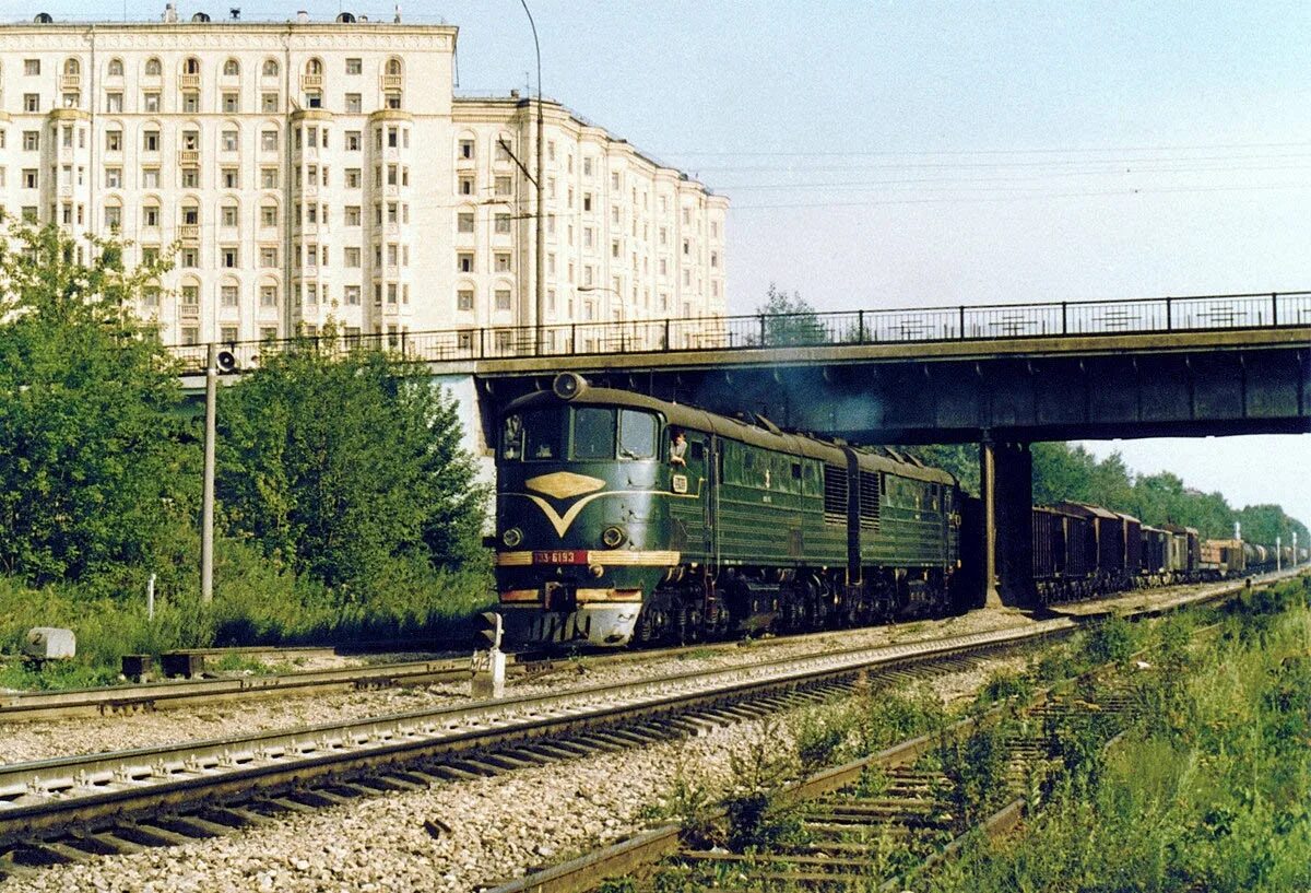 Город советский станция. Тэ3 СЖД. ЖД станция серебряный Бор. Тэ3 на станции Батайск. Серебрянный Бор станция ЖД.