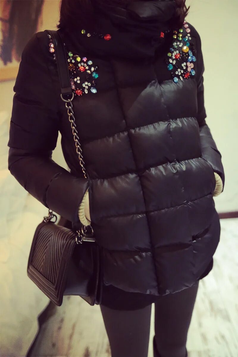 куртка зимняя женская со стразами. куртка со стразами садовод женская. черная куртка со стразами. куртка болоньевая женская. куртка со стразами женская.