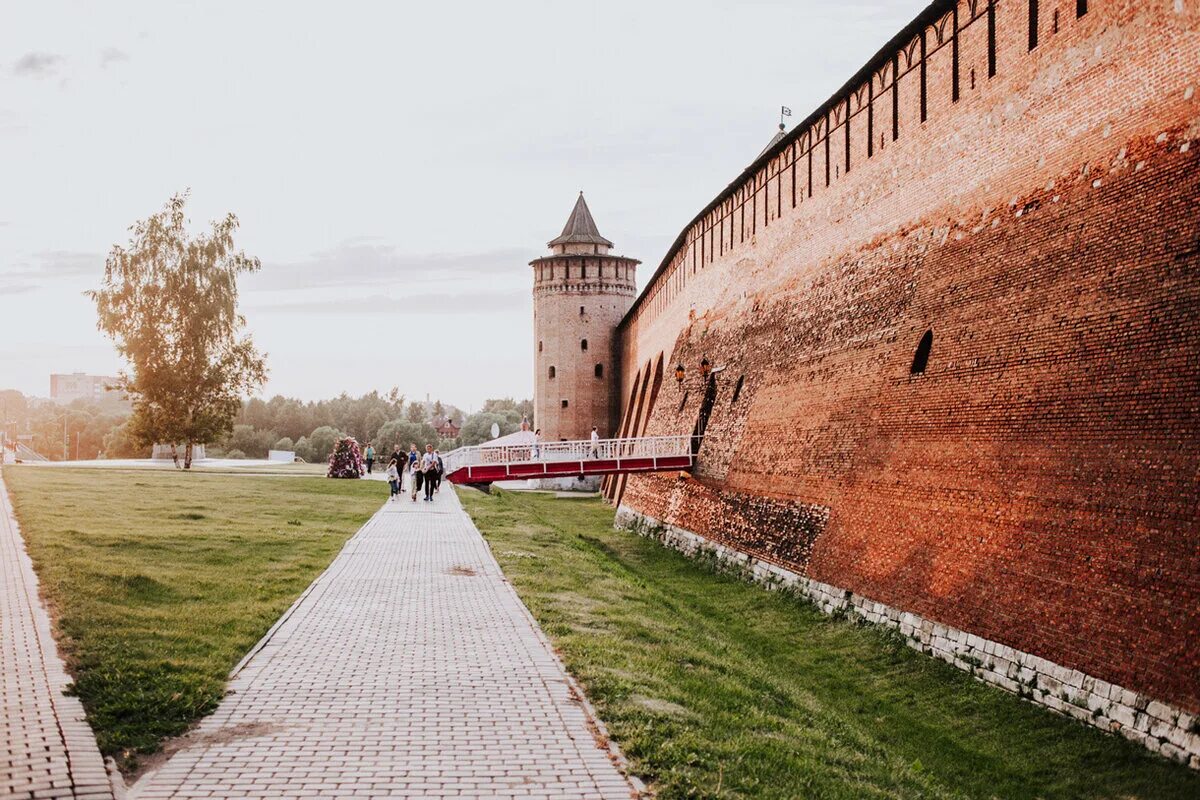 Погулять коломне. Маринкина башня в Коломне. Коломенский Кремль Маринкина башня. Маринкина башня в Коломне Легенда. Коломенский Кремль Коломна 1990.