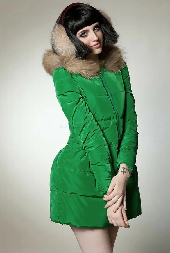 пальто изумрудного цвета. зеленые зимние одежды. зеленые зимние одежды. Mdc куртка женская зеленая. куртка зеленая женская зимняя.